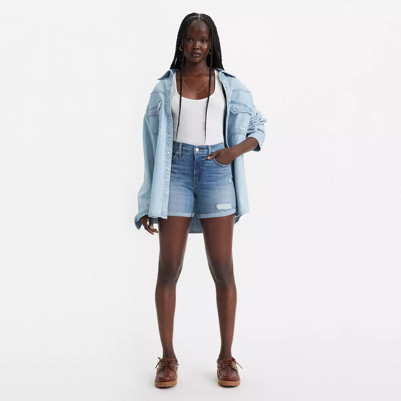 Load image into Gallery viewer, Levi&#39;s Women&#39;s Mid Length Shorts - What Are We - Front
