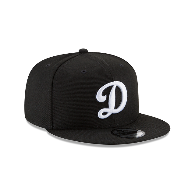 Load image into Gallery viewer, New Era LA Dodgers &quot;D&quot; 9Fifty Snapback - Black - Right
